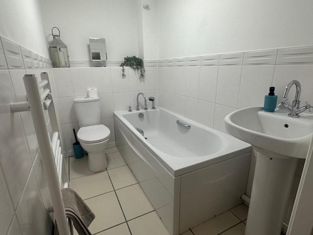 Superb 2 Bed 2 Bathroom Free Parking Derby Dış mekan fotoğraf